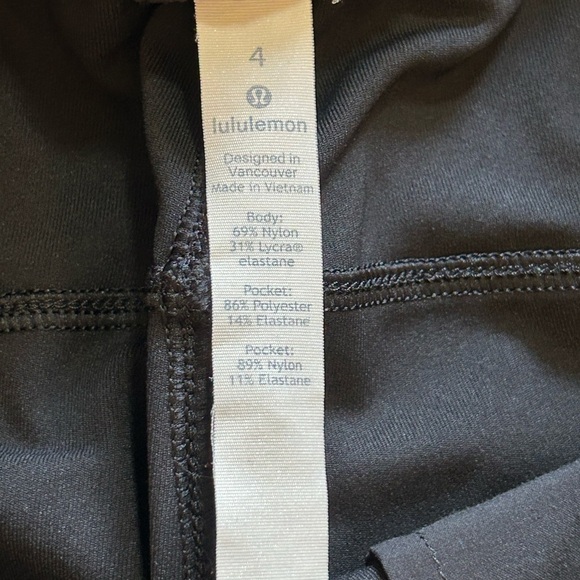 Lululemon Athletica Black On The Fly 27”L Pants with Drawstring - Picture 2 of 10